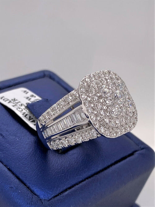14k White Gold 3.50 CT Diamond Cluster Ladies Ring, 12.2g, Size 7.25, S106003